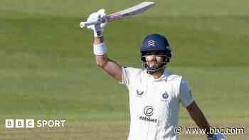 Holden's century aids Middlesex fightback v Lancs