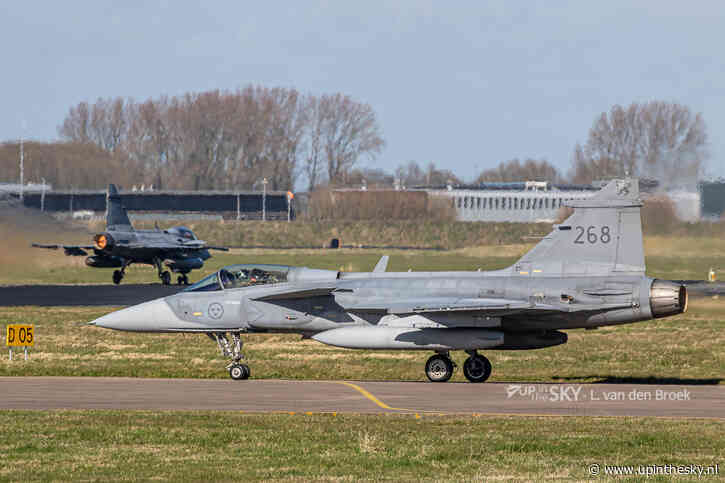 Zweedse Gripens halen alles uit luchtmacht-oefening Leeuwarden | Foto’s