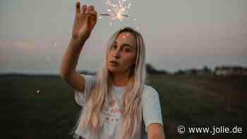 Horoskop: Eine schicksalhafte Begegnung stellt im April alles auf den Kopf – für 3 Sternzeichen