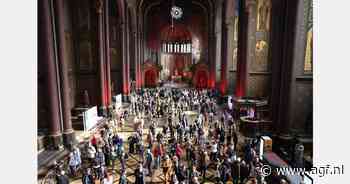 Delhaize opent deuren van Sint-Annakerk, waar nieuwe winkel komt, voor publiek