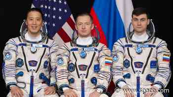 Watch Soyuz rocket launch new US-Russian crew to the ISS early April 8