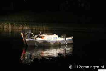 Plezierboot raakt in problemen bij de zwaaikom in Veendam