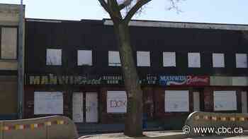 Manwin Hotel for sale for $2.8M shortly after city order forces tenants to vacate