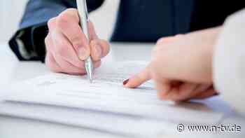 Frage aus dem Arbeitsrecht: Wie oft kann ein befristeter Vertrag verlängert werden?