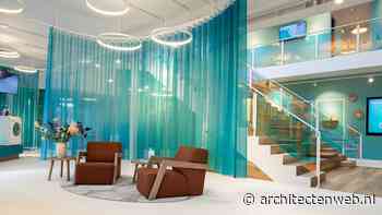 Een kantoor met bubbels en iriserende kleuren