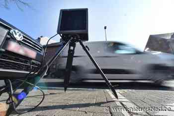 Autobestuurder rijdt 156 kilometer per uur in zone 50