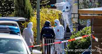 Politie op jacht naar 61-jarige man voor drievoudige moord Weitefeld