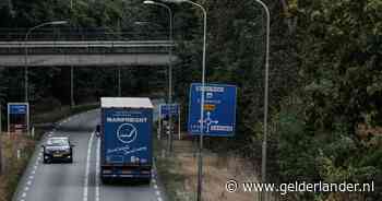 Veelbesproken ‘sloopbrug’ twee weken afgesloten; verkeer van oost naar west moet andere route vinden