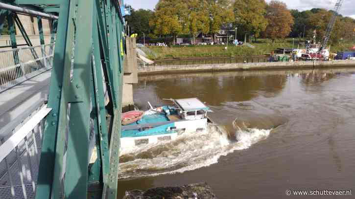 Herstel aangevaren stuw Borgharen duurt zes maanden