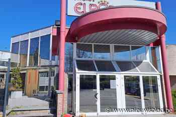 Urban explorers dringen binnen in oud cinemacomplex: filmpje van verloederde bioscoopzaal gaat viraal