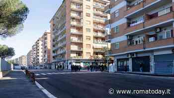 Un anno dopo la maxi voragine riapre via Sestio Menas: "Per riparare la strada utilizzato l'equivalente di 200 betoniere"