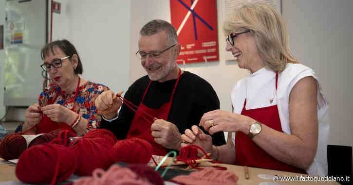 “Contro la guerra, 7 designer per Emergency”: la ong porta in mostra a Milano progetti di pace e disobbedienza civile