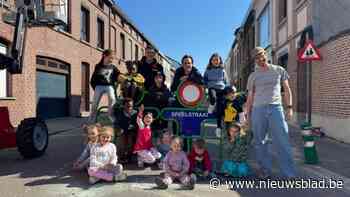 Kinderen leven zich tijdens paasvakantie uit in tien speelstraten: “Creëert sterke band tussen kinderen en buren”