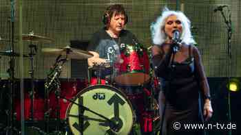 "Er war der Herzschlag": Blondie-Schlagzeuger Clem Burke ist tot