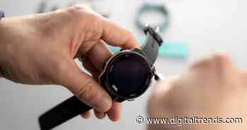 This modular Pebble and Apple Watch underdog just smashed funding goals