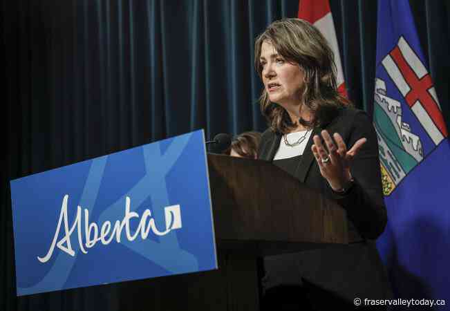 Smith takes swipe at Carney after Liberal leader jabs Alberta premier on the stump