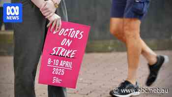 Thousands of public hospital doctors walk-off job in NSW