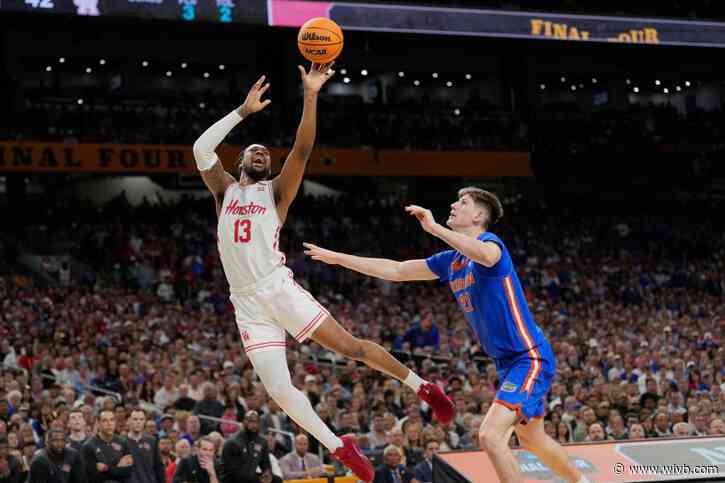 Florida wins its third national title and denies Houston its first, rallying for 65-63 victory