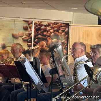 Excelsior’s Klein Orkest brengt muziekplezier bij Woonzorgcentrum De Markt in Papendrecht
