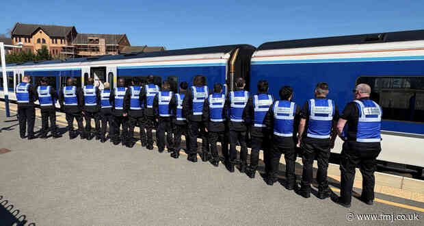 Amulet renews Chiltern Railways contract