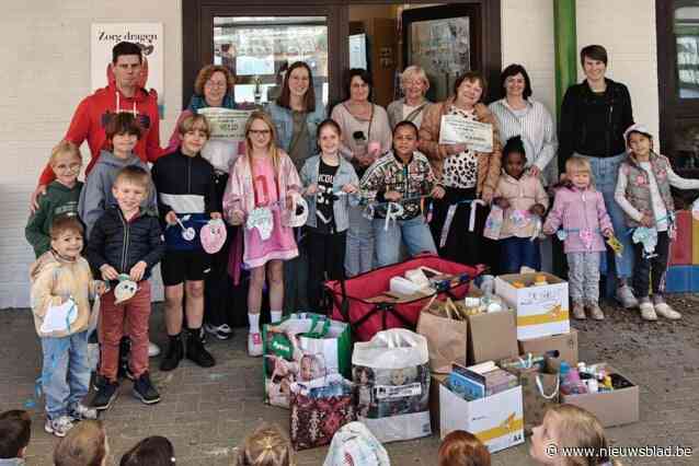 Vastenvoettocht van leerlingen spijst kas én winkel van de sociale kruidenier