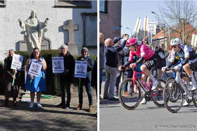 “Deze vlieger gaat niet op”: actiegroep protesteert tijdens Ronde van Vlaanderen voor het eerst tegen komst legerkazerne in Drongengoed