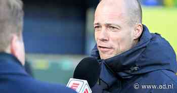 ‘Ik krijg gewoon kippenvel’: KNVB wil Danny Buijs schorsen na zware kritiek op scheidsrechter