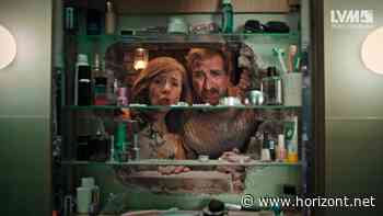 Kampagne von Accenture Song: Die LVM Versicherung hilft der Gen Z gegen nervige Eltern