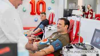 Louis, zoon Tom en kleinzoon Bjorn gaven al duizend keer bloed of plasma: “Mensen helpen is een morele verplichting”