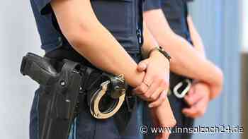 Polizei schießt auf mit Messer bewaffneten Mann