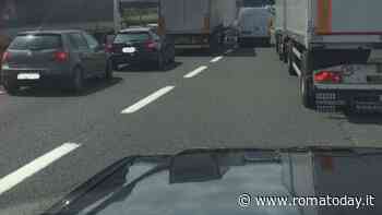 Incidente sul Raccordo, scontro tra veicoli. Quattro i feriti