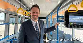 Minister rolls into Hull on electric bus as city praised for 'pioneering' role in green future