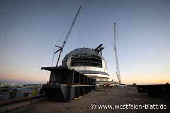 Schwerlasttransport muss in der Nacht durch Beverungen und Höxter