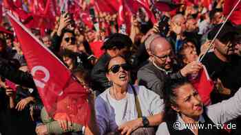 Wegen illegaler Demonstrationen: Türkische Justiz klagt mehr als 800 Imamoglu-Anhänger an