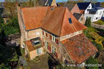 BINNENKIJKEN. Beschermd 17de-eeuws pelgrimshuis te koop voor ruim half miljoen euro