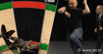 Darts-cameraman gooit 180’er in lege zaal en gaat viraal omdat voltreffers vanuit alle hoeken zijn gefilmd