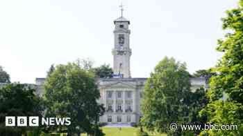 University of Nottingham plans to cut 250 jobs