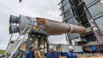 Watch Atlas V rocket launch 1st big batch of Amazon's Project Kuiper internet satellites today