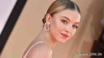 "Chocolate Croc Nails": Auf diesen Nagel-Trend setzt Sydney Sweeney im Frühling