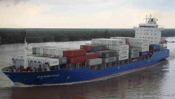 Containerschip in brand op de Noordzee