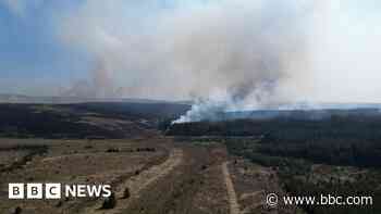 Quieter night for crews as major mountain blaze burns on