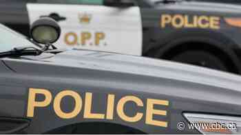 1 person dead following 3-vehicle collision on highway north of Simcoe, Ont.