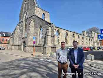 Ruïne van Paterskerk brokkelt verder af en daarom wordt site afgesloten voor het publiek: “Veiligheid van bezoekers niet gegarandeerd”