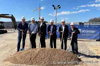 Spatenstich für ein digitales Zukunftsprojekt in Bad Lippspringe