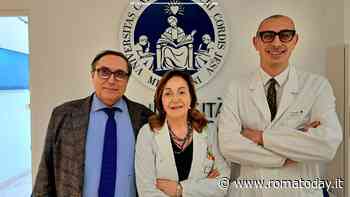 Rischiava l'amputazione per un batterio "mangia-carne", i medici gli ricostruiscono la gamba