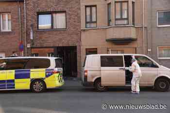 Onderzoek naar verdacht overlijden in appartement boven handelszaak