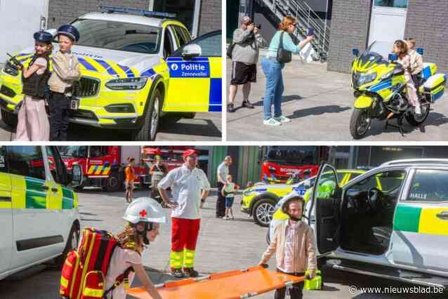Kyan en June wanen zich even ambulancier en politieagent: “Zulke leuke communiefoto’s gaan mijn vrienden niet hebben”