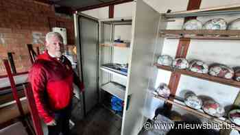 Inbrekers stelen zitmaaier, muziekbox en aanhangwagen van Lommelse voetbalclub: “Duizenden euro’s kwijt”