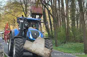 Feuerwehr Kalkar: Alleinunfall mit Traktorgespann in Wissel