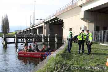 Niemand aangetroffen bij zoekactie na melding van persoon te water in Zijkanaal C